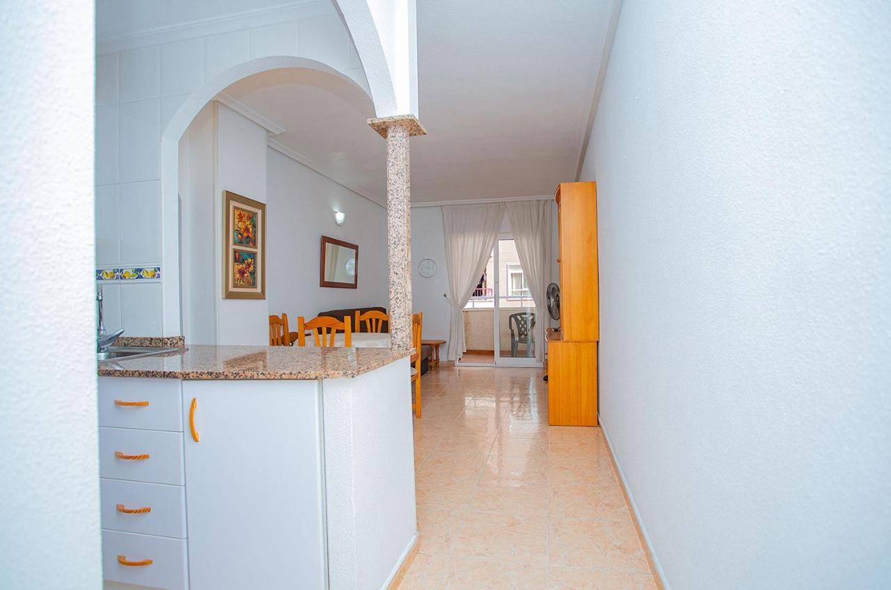 096 Pleasant Place Luis - Alicante Holiday Torrevieja Exterior photo