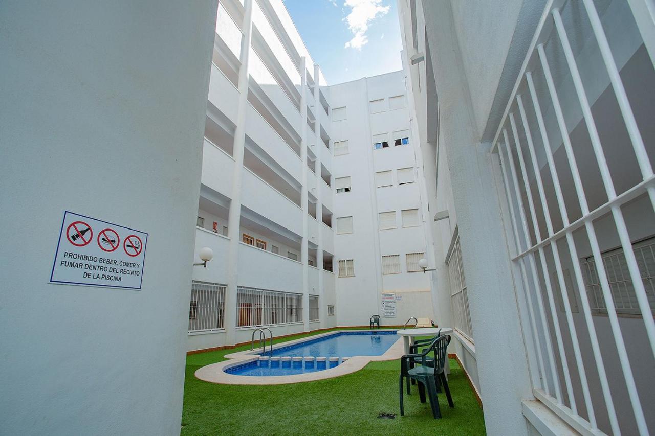096 Pleasant Place Luis - Alicante Holiday Torrevieja Exterior photo